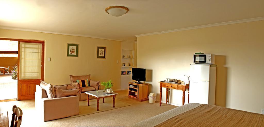 Vineyards Country Home Guest Room Blomtuin Extérieur photo